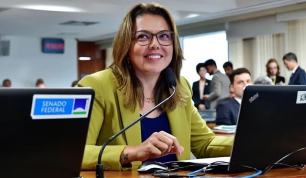 Leila Barros, conhecida como Leila do Vôlei, é uma senadora do Distrito Federal