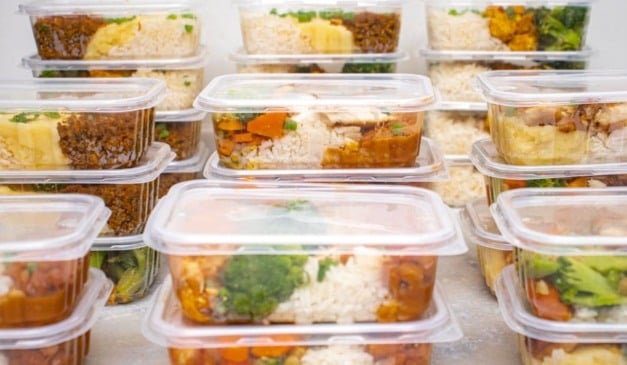 Marmita saudável e prática: 5 receitas cheias de proteína e sabor