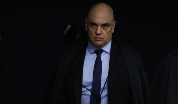O ministro relator Alexandre de Moraes m sessão do STF do julgamento de oito réus da trama golpista. Foto: Fabio Rodrigues-Pozzebom/ Agência Brasil