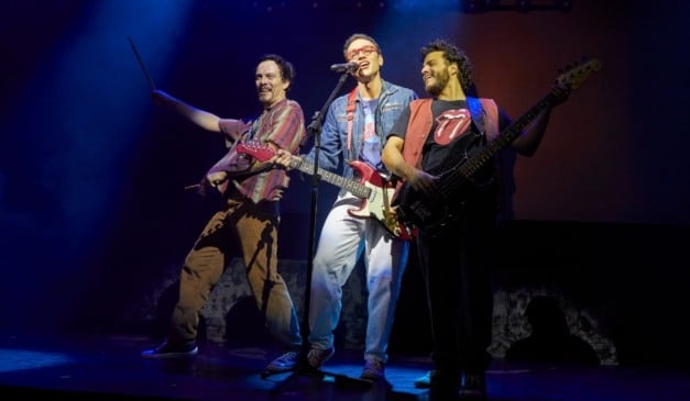 Musical é uma homenagem aos mais de 40 anos da banda Paralamas do Sucesso (Foto: André Wanderley)