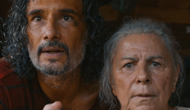 Estreia nos cinemas um dos novos destaques do cinema nacional (Foto: Reprodução/X/@vitrinefilmes)