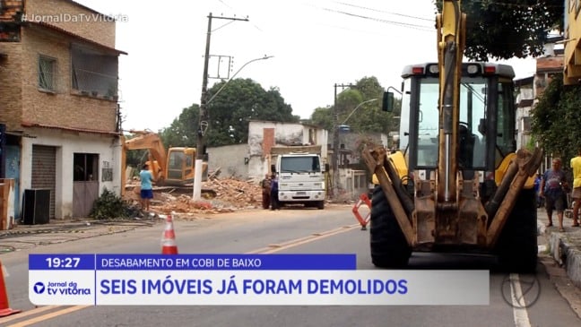 Seis imóveis são demolidos em Vila Velha após desabamento de prédio