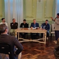 Representantes do governo do Estado e dos municípios das montanhas discutiram as próximas fases do aeroporto na região. Crédito: Divulgação