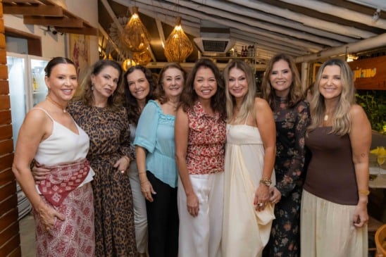 Curva da Jurema é palco de aniversário badalado com MPB e tema primaveril