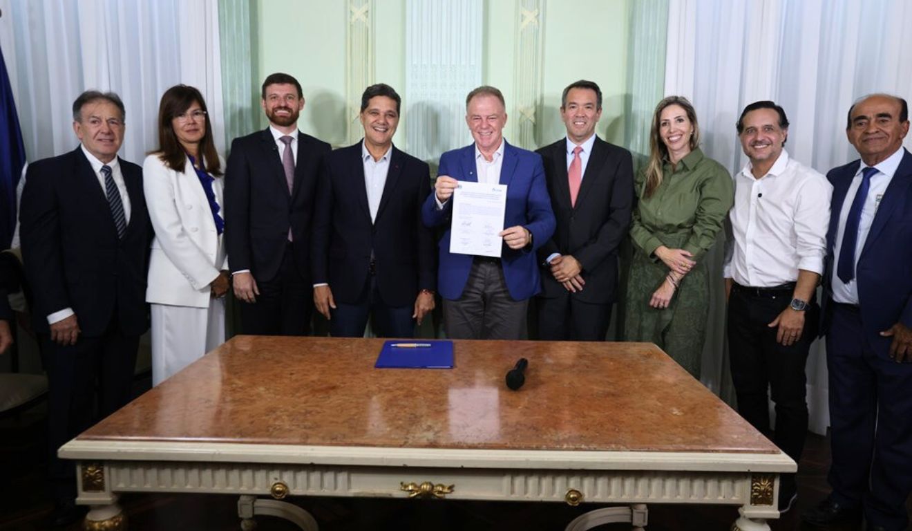 Assinatura do contrato das PPPs de saneamento no ES