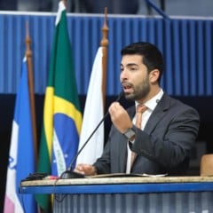 Aylton Dadalto na Câmara de Vitória (foto: Ângelo Ventorim)