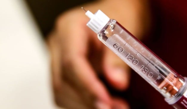 Canetas para aplicação de insulina, exame da curva glicêmica