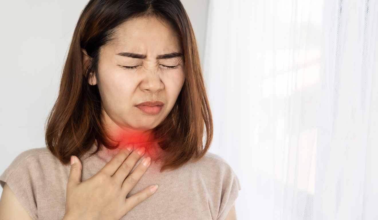 A dor de garganta pode ser causada por vírus, bactérias ou irritações simples; identificar a origem é essencial para tratar corretamente/Canva