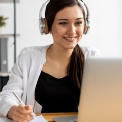 As formações são voltadas às pessoas que tenham idade a partir de 16 anos que empreendem ou desejam começar a empreender. Foto: Freepik