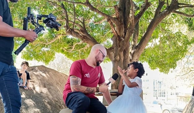 Haeckel Ferreira se emociona ao conhecer projeto solidário no Hospital Infantil de Vitória