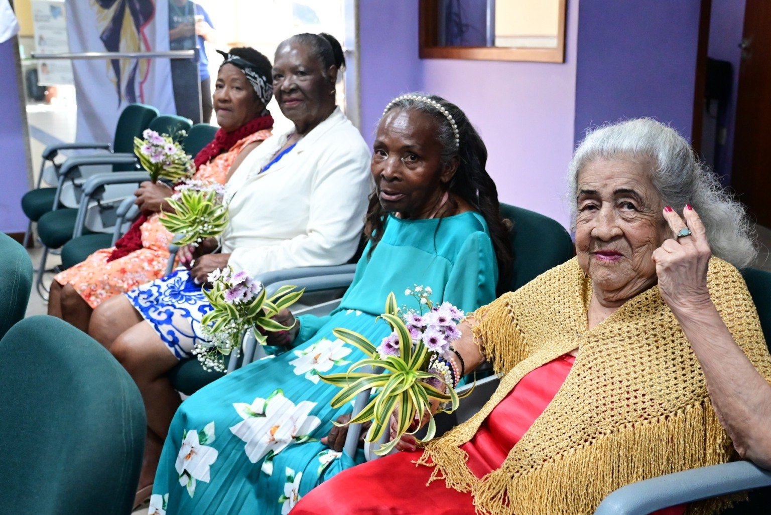 Desfile de moda - Asilo dos idosos na Faesa Desfile de moda - Asilo dos idosos na Faesa