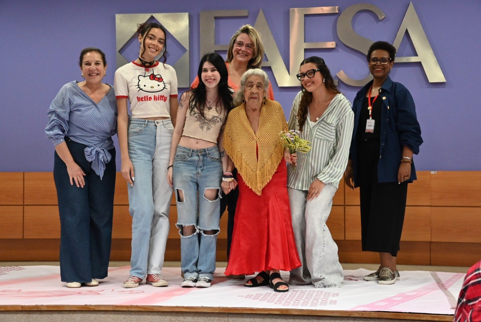Desfile de moda - Asilo dos idosos na Faesa Desfile de moda - Asilo dos idosos na Faesa