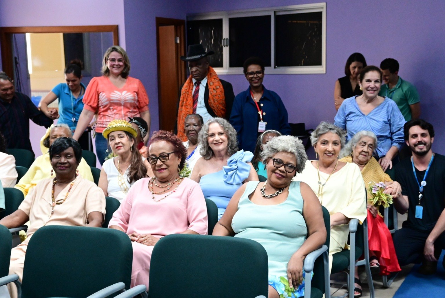 Desfile de moda - Asilo dos idosos na Faesa Desfile de moda - Asilo dos idosos na Faesa