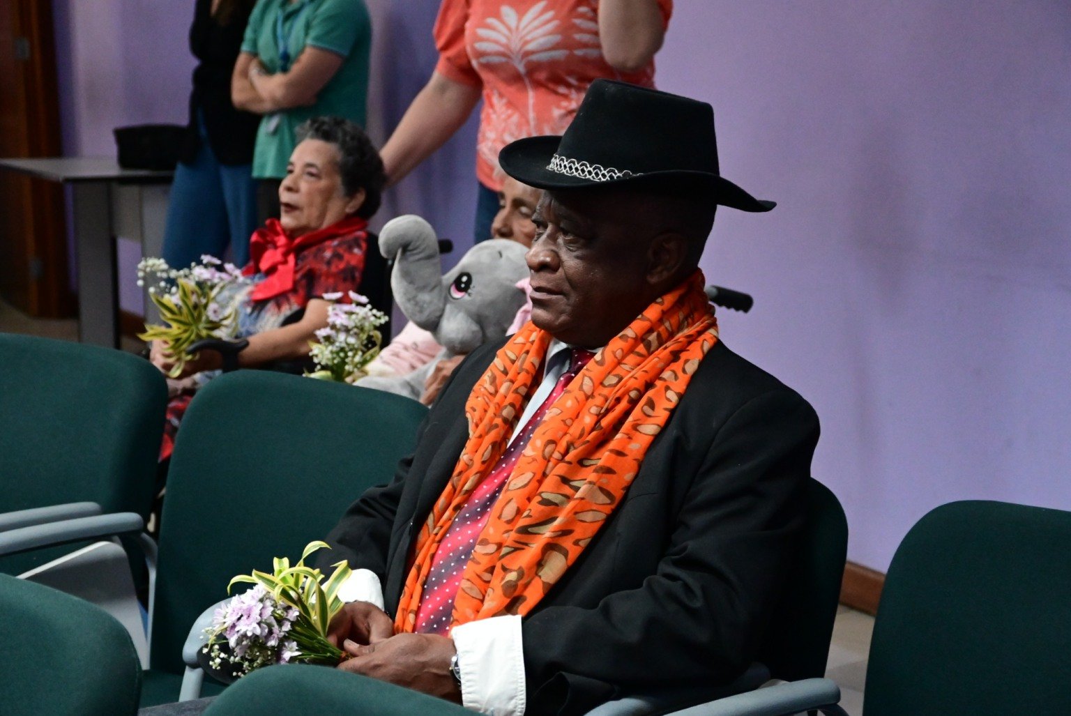 Desfile de moda - Asilo dos idosos na Faesa Desfile de moda - Asilo dos idosos na Faesa