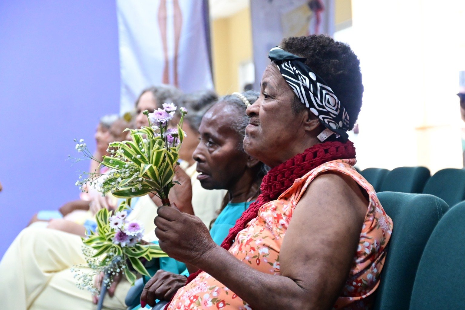 Desfile de moda - Asilo dos idosos na Faesa Desfile de moda - Asilo dos idosos na Faesa