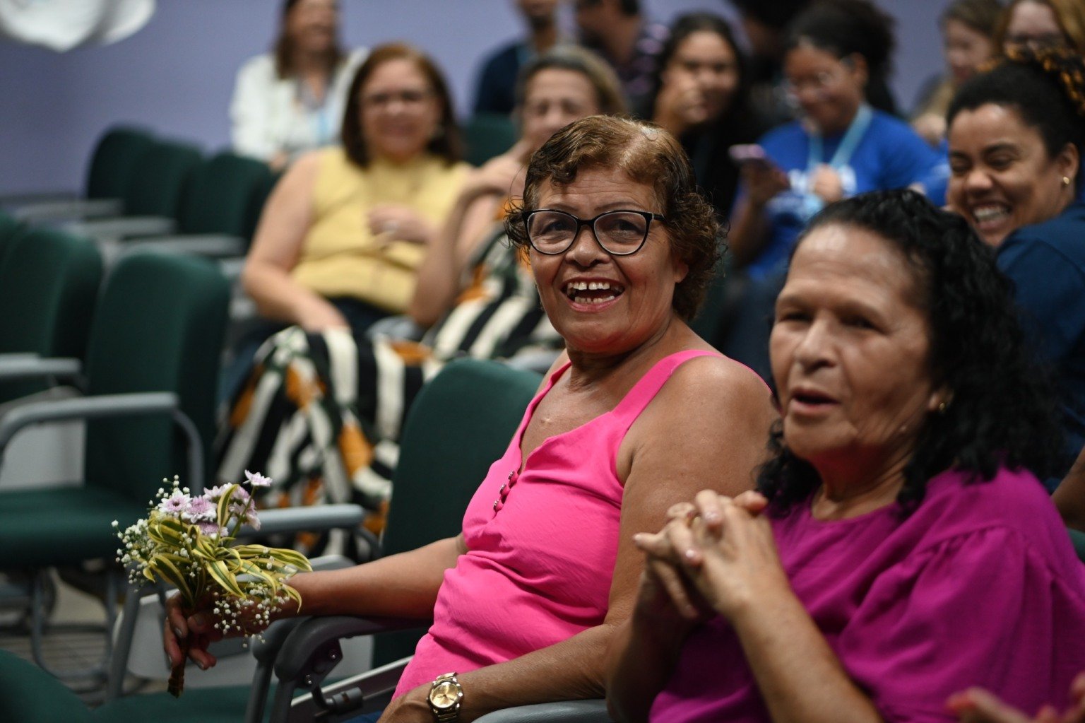 Desfile de moda - Asilo dos idosos na Faesa Desfile de moda - Asilo dos idosos na Faesa