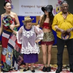 Desfile de moda no Asilo dos Idosos em 2024