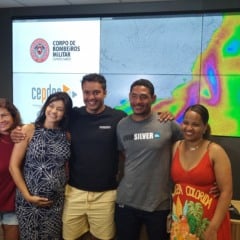 O empresário Maikel Araújo dos Santos com a mãe Regina Andrade e a esposa Fernanda Duarte, e o montador de móveis Ronald Menezes com a esposa Luciene Santana