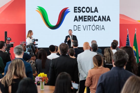 Américo Buaiz Filho discursa na inauguração da Escola Americana de Vitória campus Aeroporto: Legado e referência de  educação internacional. Crédito: Everton Nunes