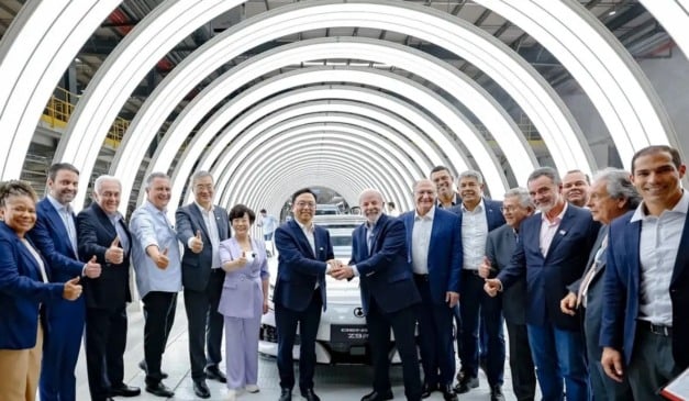 Lula na inauguração da fábrica da BYD, em Camaçari, na Bahia