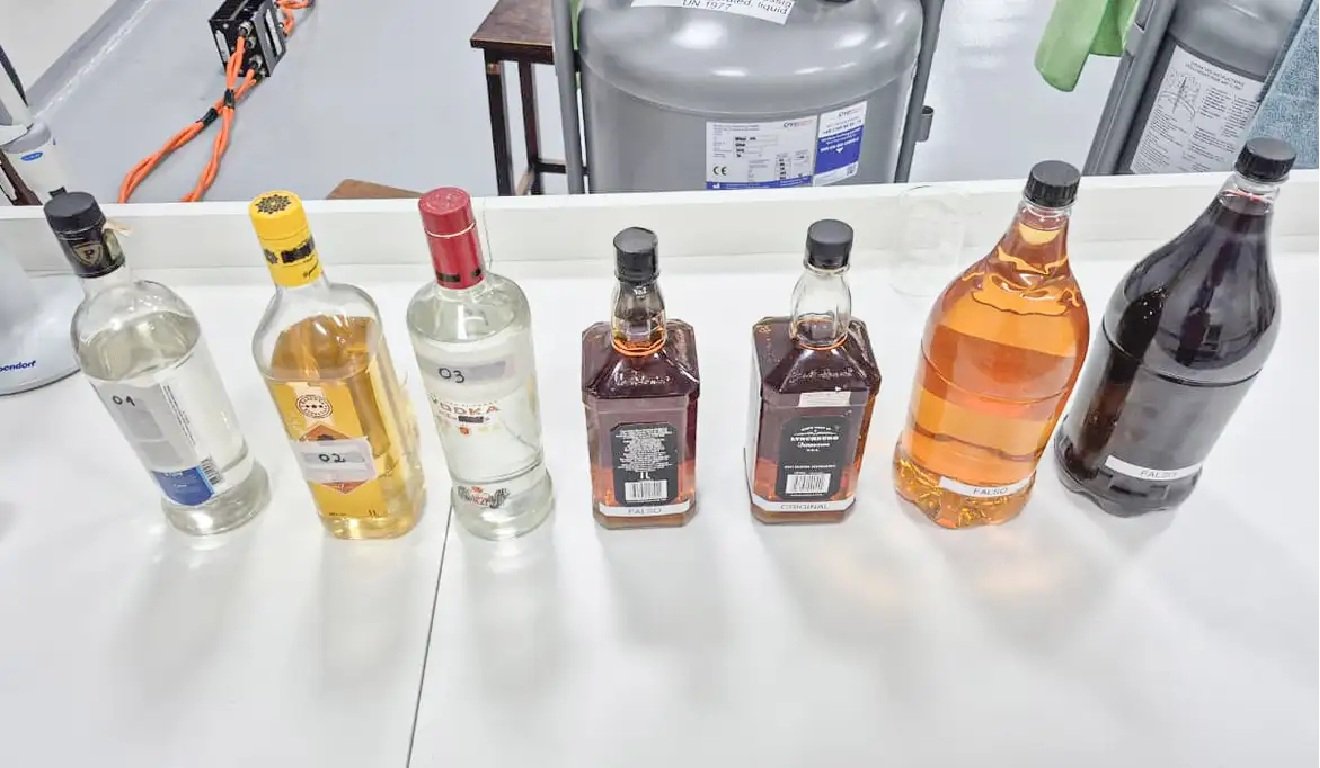 Bebidas com metanol: casos de contaminação causaram receio de consumidores e queda de vendas, segundo Abrasel. Crédito: Divulgação/UFPR Bebidas com metanol: casos de contaminação causaram receio de consumidores e queda de vendas, segundo Abrasel. Crédito: Divulgação/UFPR
