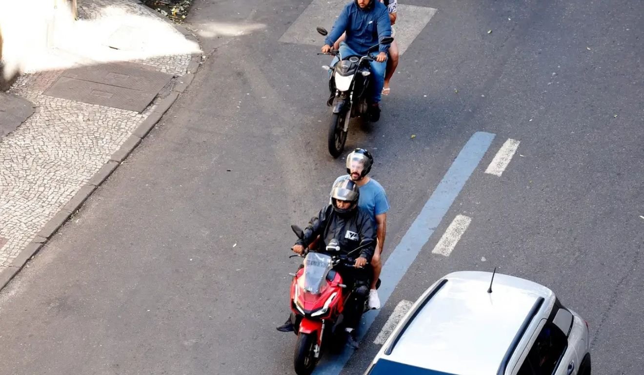 Enquanto na população brasileira ocupada, 44,3% dos trabalhadores são informais, entre os plataformizados, como chama o IBGE, esse percentual salta para 71,1%. Foto: Tânia Rêgo/Agência Brasil Enquanto na população brasileira ocupada, 44,3% dos trabalhadores são informais, entre os plataformizados, como chama o IBGE, esse percentual salta para 71,1%. Foto: Tânia Rêgo/Agência Brasil