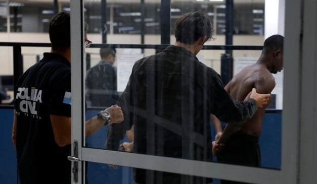 Governador do Rio de Janeiro, Cláudio Castro pede vagas em presídios federais