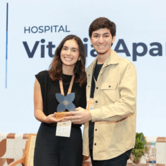 Os irmãos e estudantes Lorena e Rodrigo, vencedores do Prêmio Rede Saúde Acadêmica (Foto: Everton Nunes)