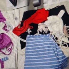 Roupas de praia que estavam com as suspeitas. Foto: Reprodução/TV Vitória