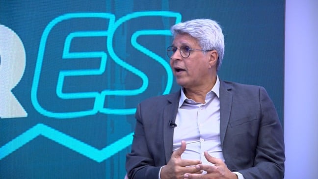 Alberto Borges chama atenção para o momento dos municípios e indica que é preciso recompor a poupança para não ter problemas no futuro. Crédito: Reprodução de TV
