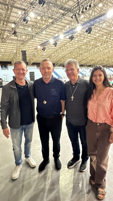 Bruno Finamore , Ironi Spuldaro , Roberto Tanus e Maria Vitória Finamore
