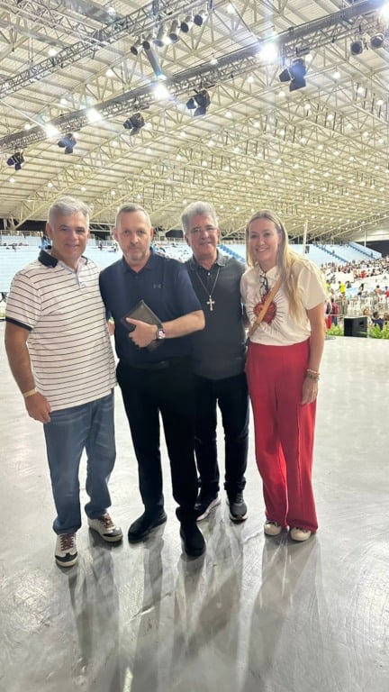 Júlio César Costa de Oliveira , Ironi Spuldaro , Roberto Tanus e Mariella Gottardi