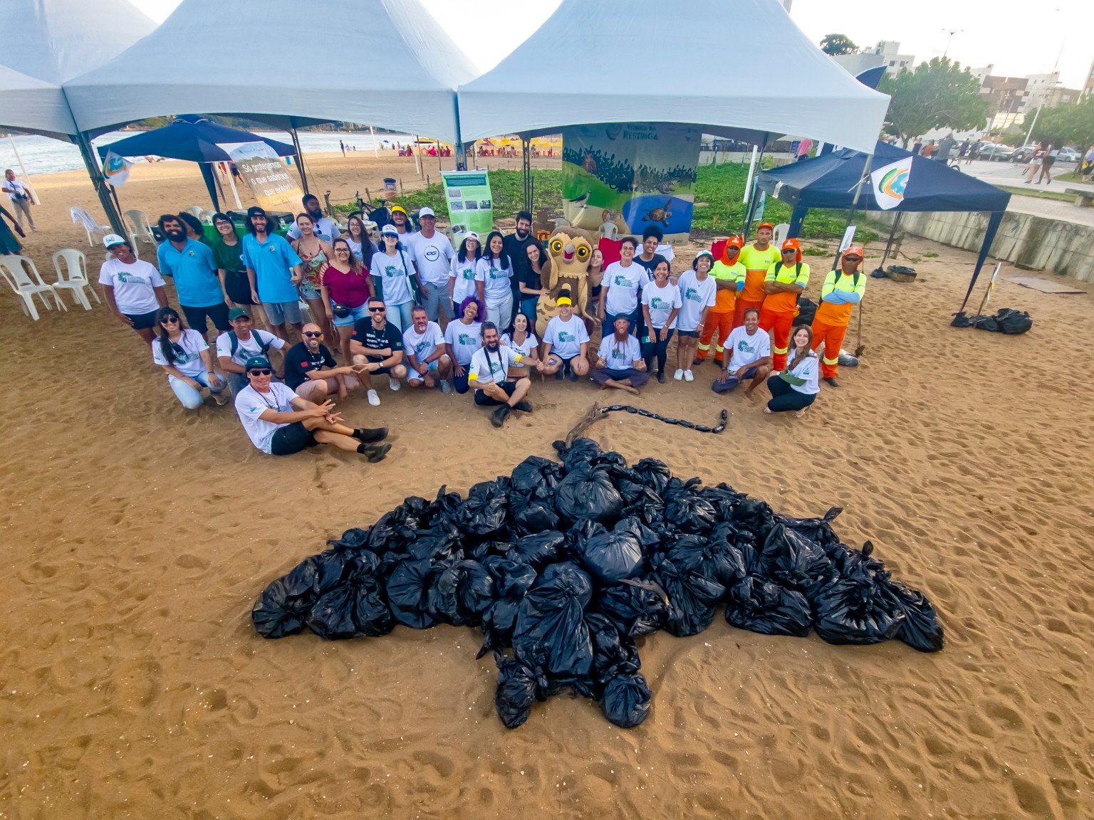Atividades culturais utilizando a natureza como tema com o objetivo de sensibilizar a comunidade e valorizar territórios. Fotos: Equipe do Instituto Últimos Refúgios.