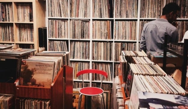 Projeto “Vinil Urbano” reunirá colecionadores em Campo Grande no sábado (Foto: Canva)