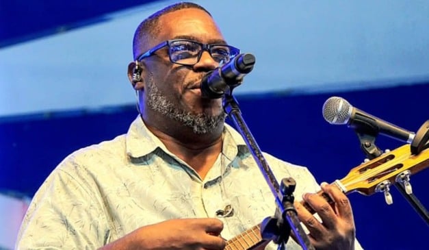 Morre Gilsinho, intérprete da escola de samba Portela, aos 55 anos (Foto: Reprodução/Instagram/@gilsinho_conceicao)