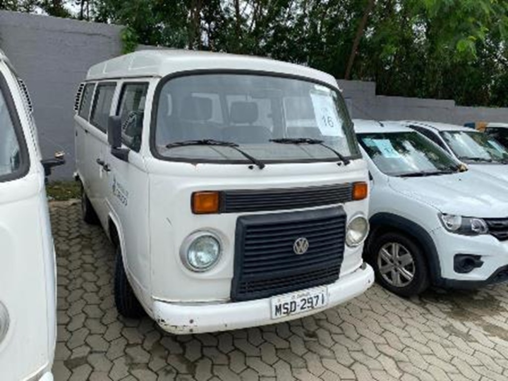 Entre os itens que vão a leilão em Cariacica estão veículos. E ainda bens inservíveis e sucata. Crédito: Divulgação