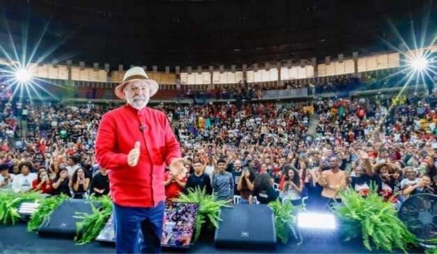 Presidente Lula durante encontro com alunos da Rede de Cursinhos Populares (CPOP), no Ginásio Adib Moysés Dib, em São Bernardo do Campo (SP)