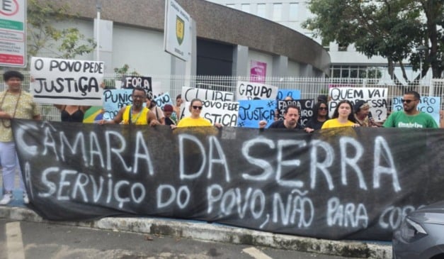 manifestantes corrupção câmara serra
