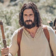 Jonathan Roumie revelou que rotina de treinos incluía dar 10 mil passos por dia (Foto: The Chosen/Divulgação)