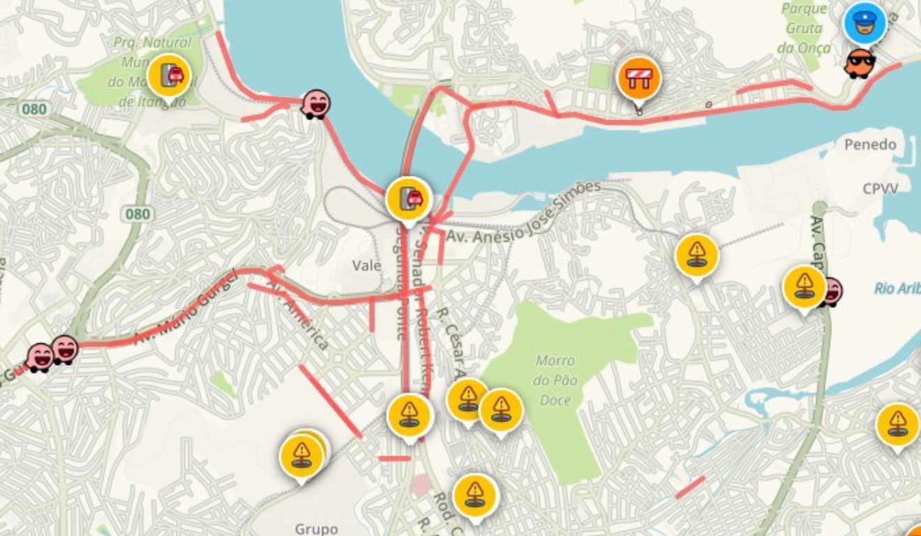 reflexos de tombamento de carreta na curva do saldanha