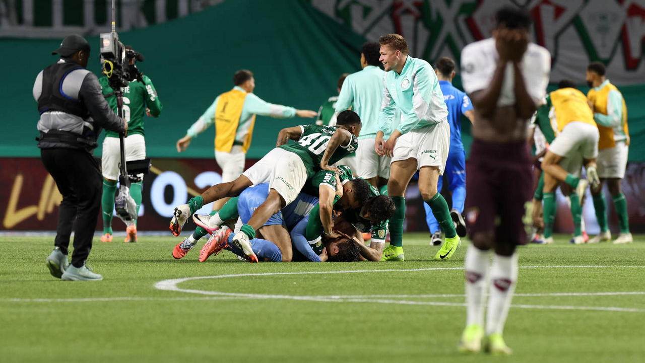 Os jogadores da SE Palmeiras, comemoram a classificação para a final da Copa Libertadores, após partida válida pela semi final, volta, contra a equipe da Liga Desportiva Universitaria, na arena Allianz Parque. (Foto: Cesar Greco/Palmeiras/by Canon)