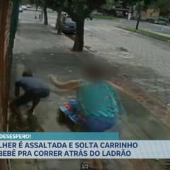 Mulher é assaltada com bebê em carrinho em Vitória