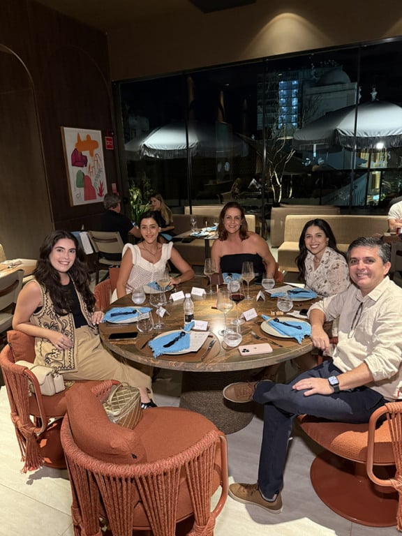 Arquitetos em viagem de experiência a Salvador para conhecer a Tidelli