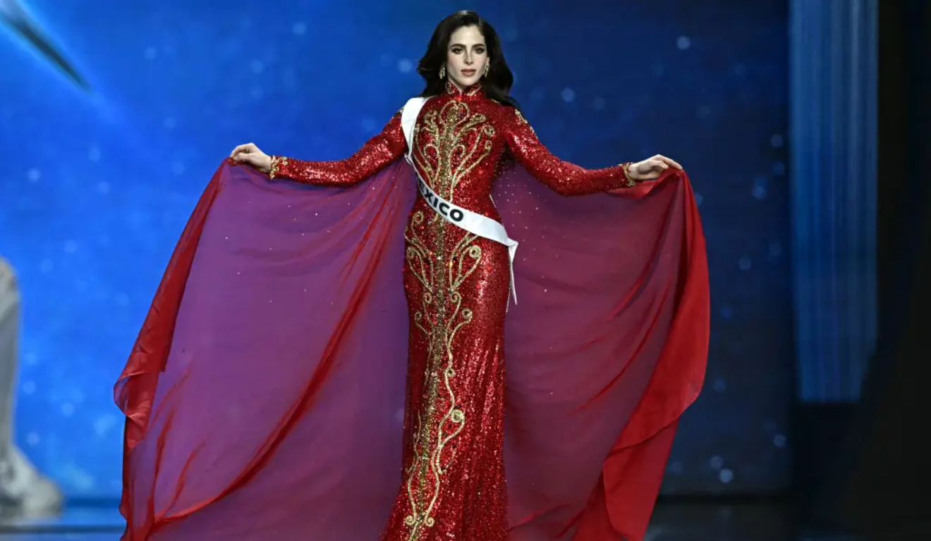 A Miss México, Fatima Bosch, na competição final do concurso Miss Universo 2025, na Tailândia. 21112025 (Lillian SUWANRUMPHAAFP) A Miss México, Fatima Bosch, na competição final do concurso Miss Universo 2025, na Tailândia. 21112025 (Lillian SUWANRUMPHAAFP)