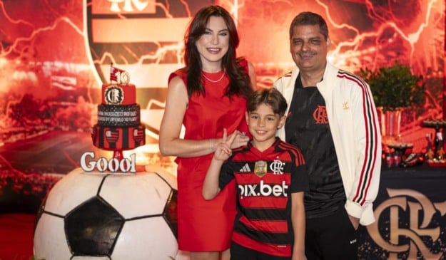 Uma celebração para 200 amigos como todo torcedor apaixonado adoraria um dia festejar igual