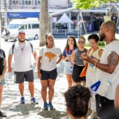 Professor e historiador Marcus Vinícius Sant'ana, caminha Guia Negro Centro de Vitória