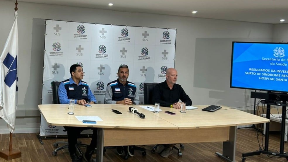 Orlei Cardoso, Tyago Hoffmann e Rodrigo Rodrigues durante coletiva da Sesa. Foto: Aline Gomes/Folha Vitória
