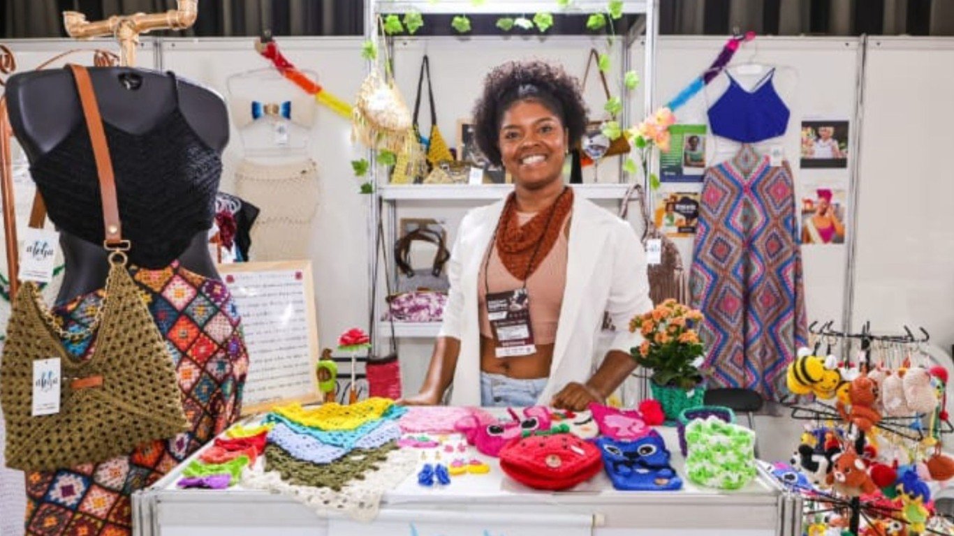 Fernanda Ferreira Correa, 38 anos, artesã,  empreendedora e criadora da Aloha Crocheteria (Foto: Arquivo pessoal)