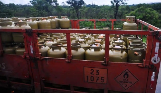 Para receber o benefício é preciso estar inscrito no Cadastro Único. Foto: Marcello Casal jr/Agência Brasil