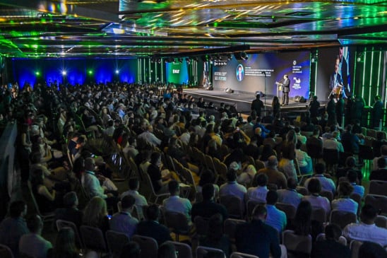 Fórum Liberdade e Democracia reuniu mais de 2 mil pessoas no primeiro dia de evento em Vitória. Crédito: Arthur Louzada/Divulgação